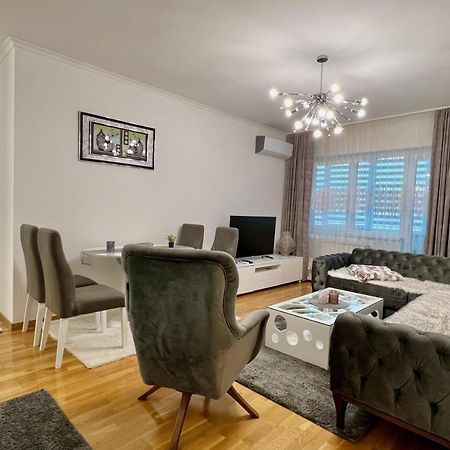 Apartman Nejra 图兹拉 外观 照片